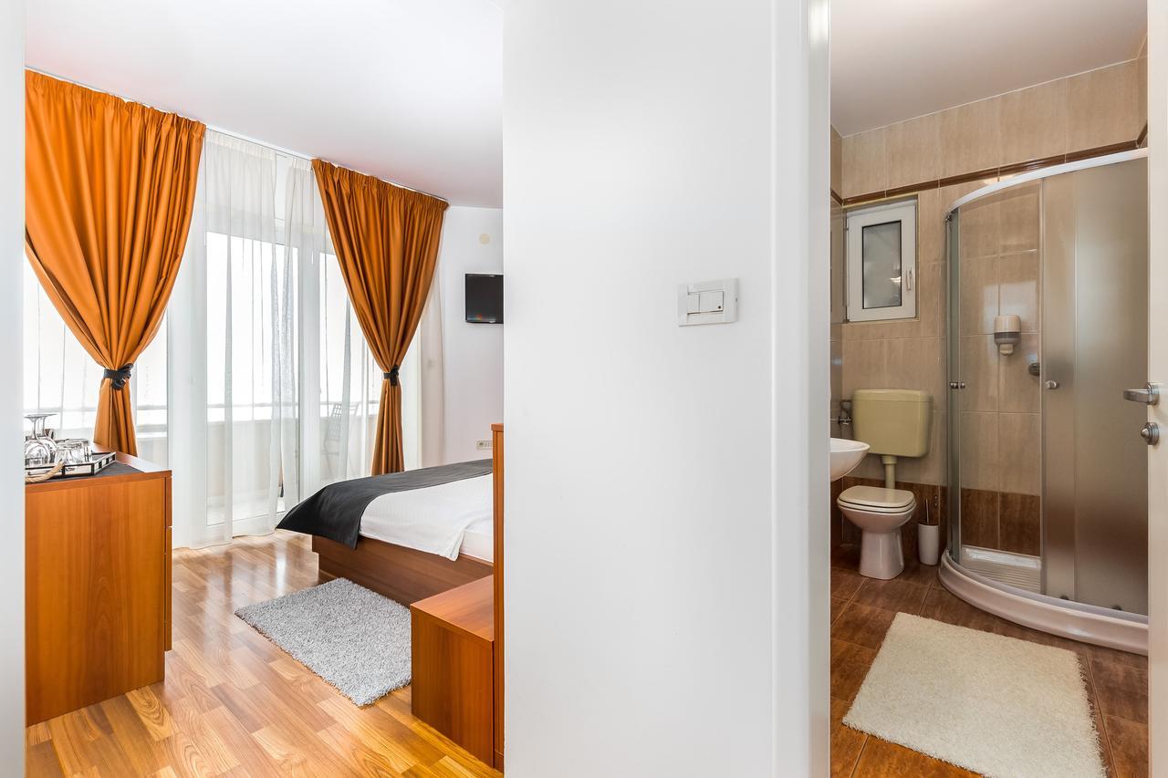 Deluxe Doppelzimmer mit Balkon und Meerblick
